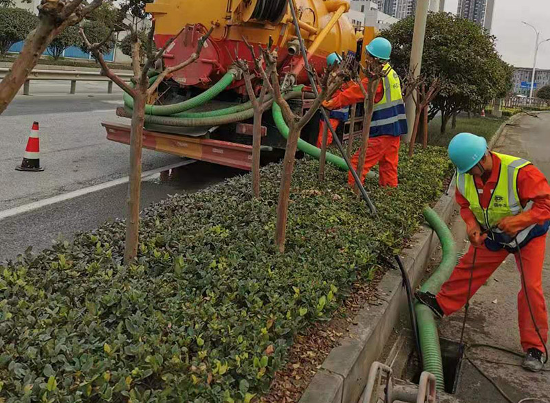 巴林左市政管道清淤
